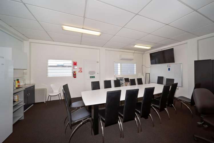 127 Devon Street East New Plymouth_2