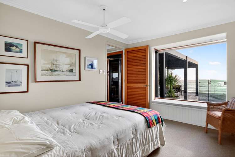 24 Garden Road Piha_17