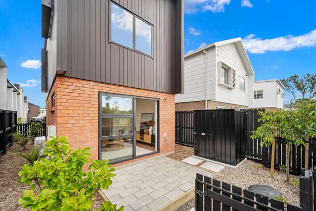 1/478 West Coast Road Glen Eden_1