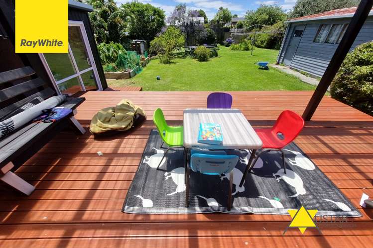 111 Flanshaw Road Te Atatu South_18