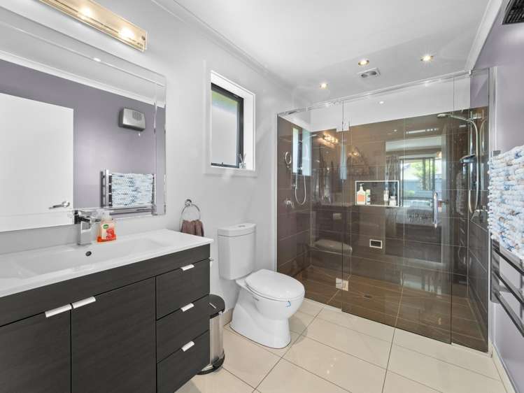4 Goldrich Grove Netherby_10