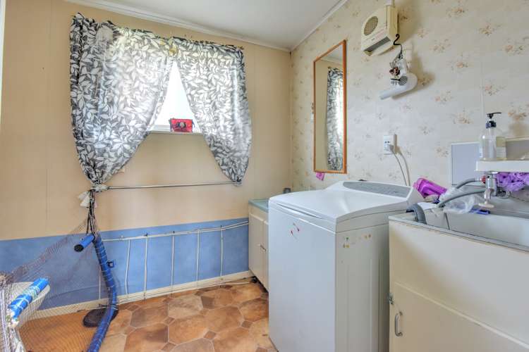 37a-D Wentworth Street Gore Surrounds_24