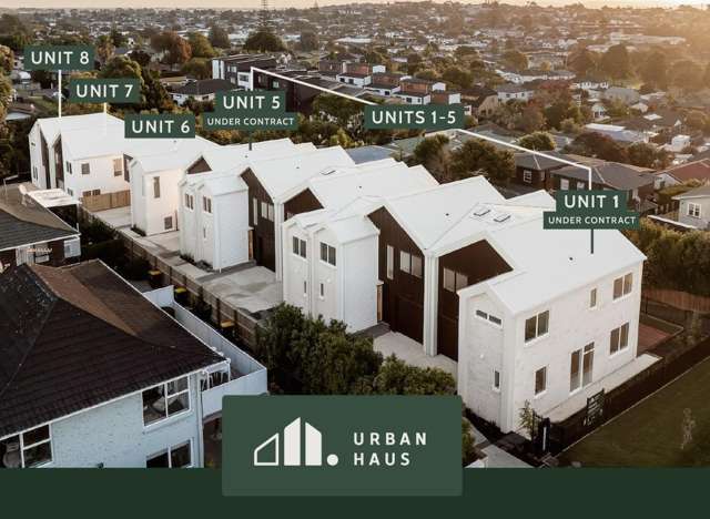 Premium New Homes – Walk to Howick Village