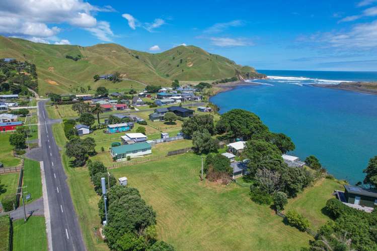 14 Rauparaha Street Marokopa_24