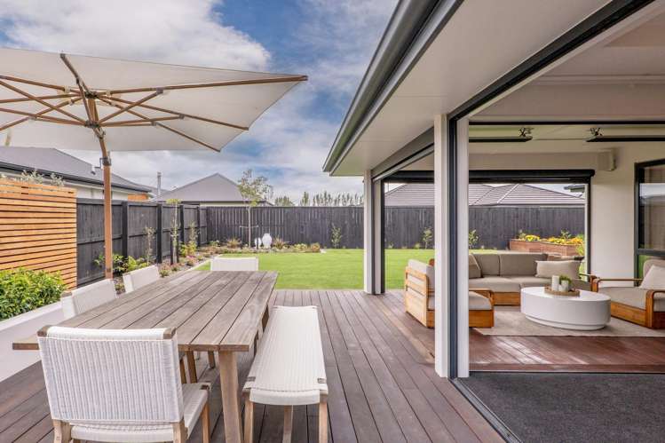 12 Verdeco Boulevard Lincoln_23