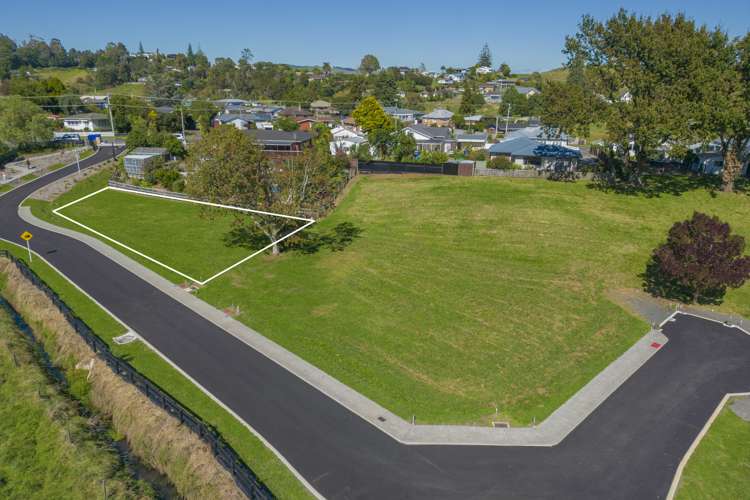 1 Double Oaks Drive Paeroa_13