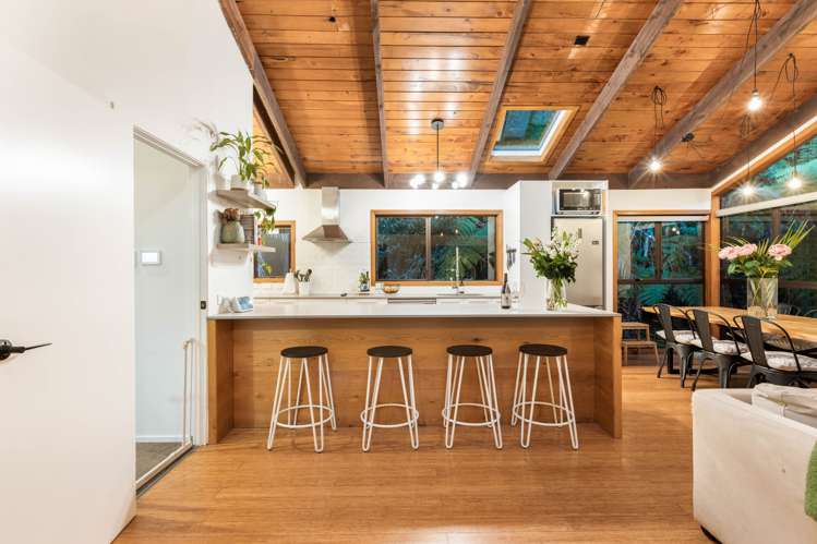 286 Huia Road Titirangi_6