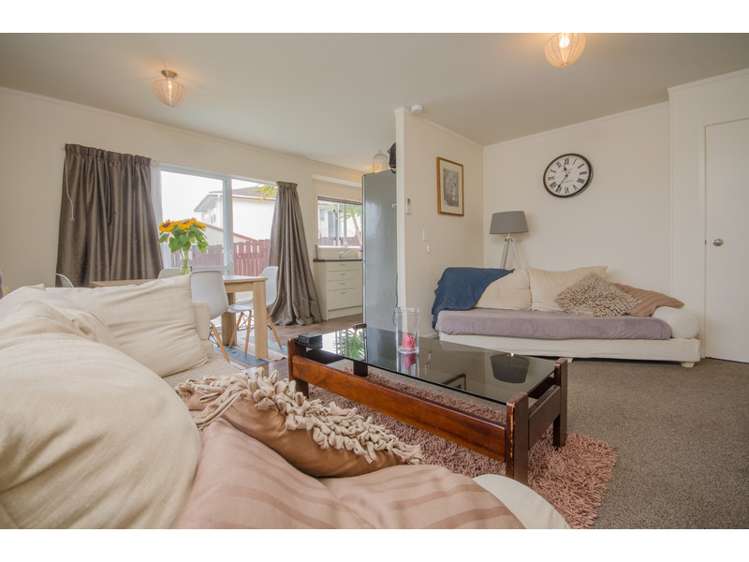 33 Hetherington Road Ranui_11