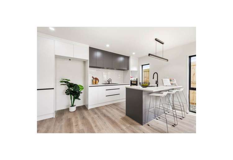 2/132 Browns Road Manurewa_2