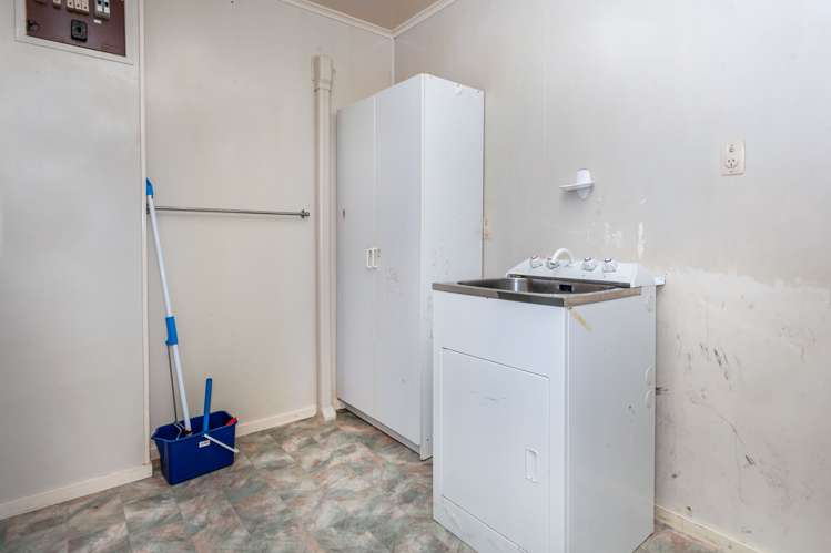 111 Fergusson Drive Thames_17