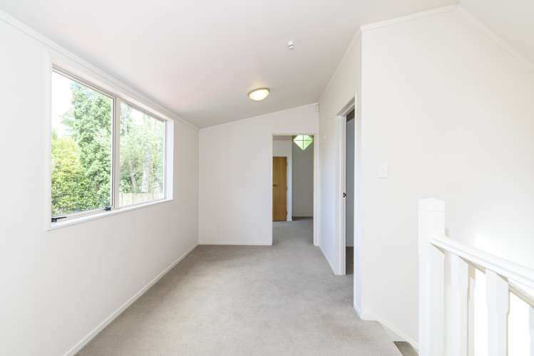 1/114 Cliff View Drive Green Bay_10