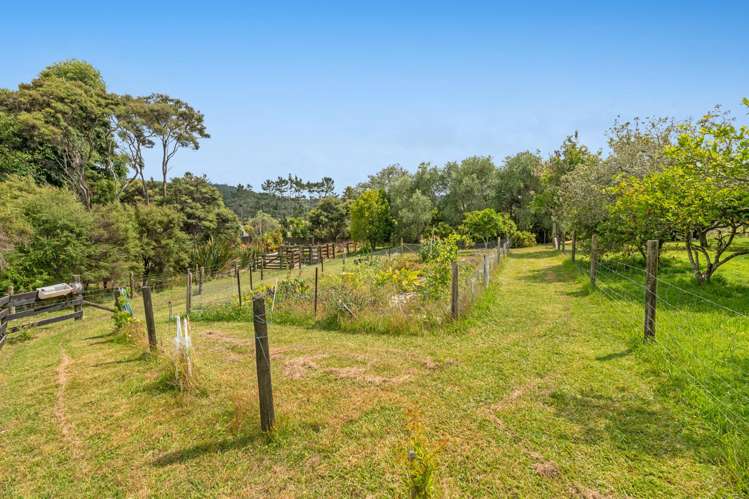 414 Kaipara Coast Highway Helensville_67