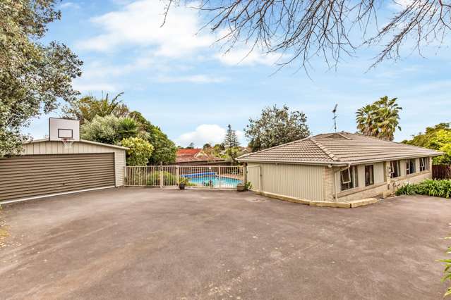 25 Serrita Avenue Sunnyhills_2