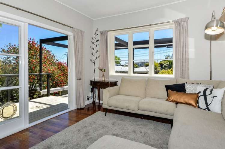 2/1 Varlene Terrace Forrest Hill_6