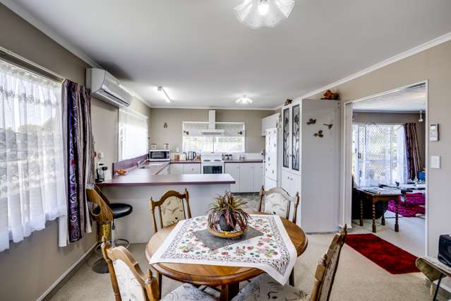 2/2 Spriggs Crescent Greenmeadows_1