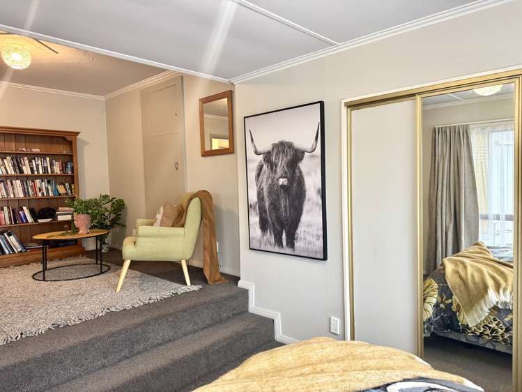 46 Pages Road Marchwiel_11