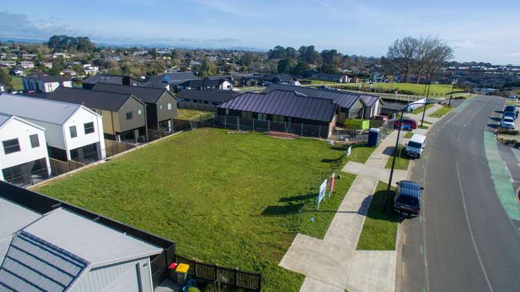 36 Taahunui Rise Peacocke_2