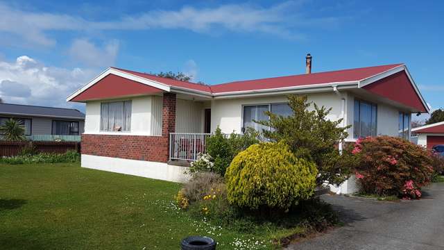 89 Hampden Street Hokitika_2