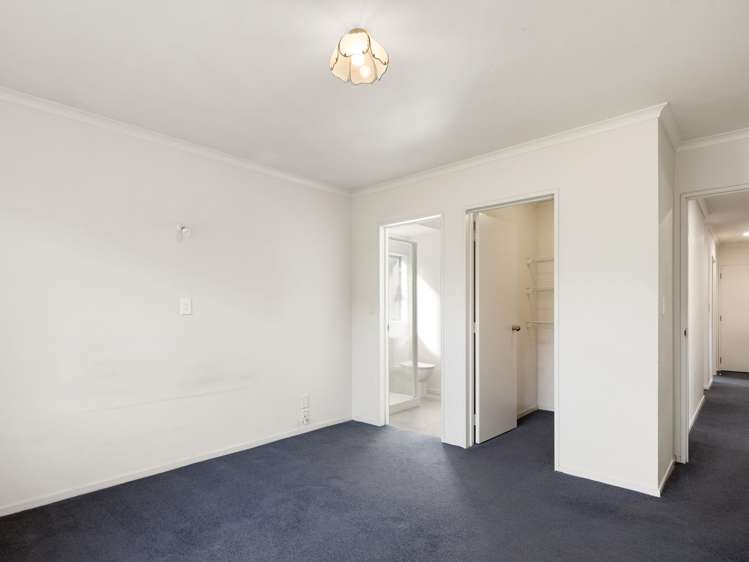 20 John Webb Drive Glenview_10