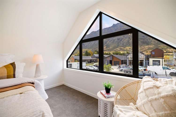 5 Rowe Drive, Hanley's Farm Jacks Point_30