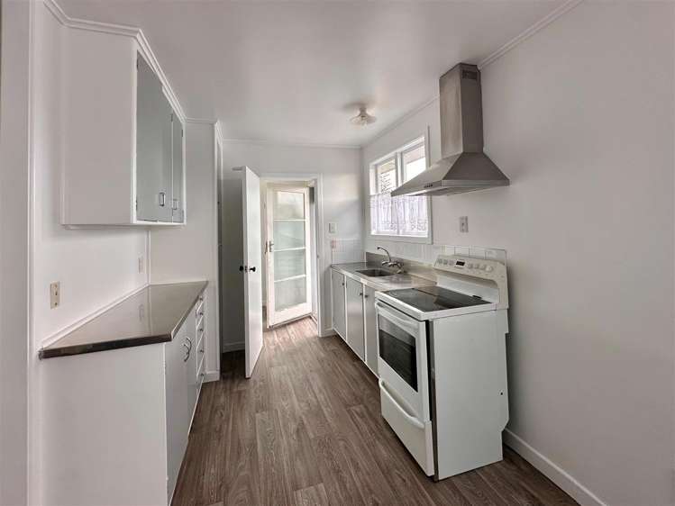 18 Bolton Place Otara_5