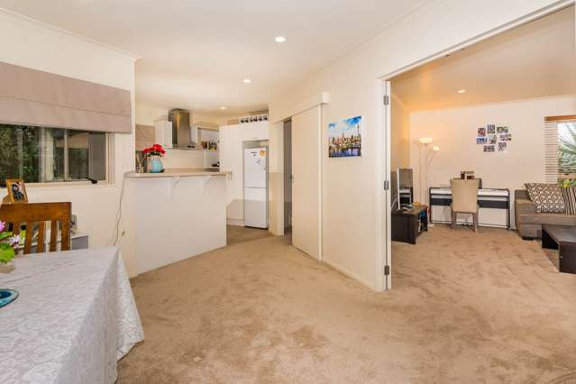 2/50 Bond Crescent Forrest Hill_4