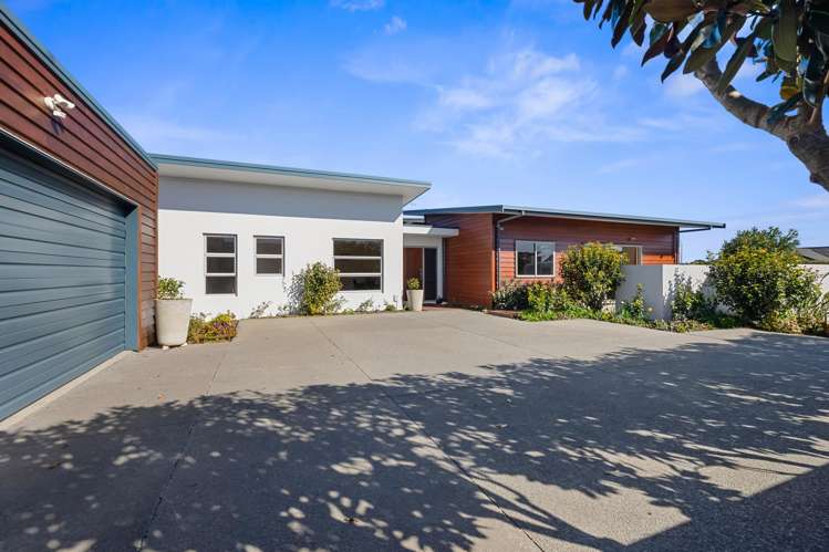 4 Saint Andrews Parkway Waiwhakaiho_1