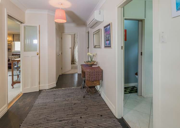 2 Main Road Luggate_11