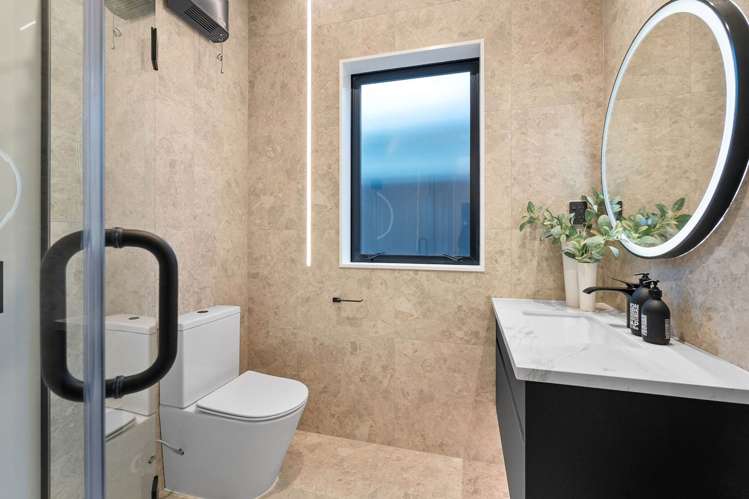 20 Tipu Crescent Wainui_12