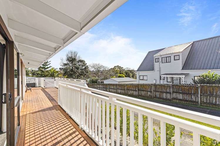 8 Dobell Road Stanmore Bay_4