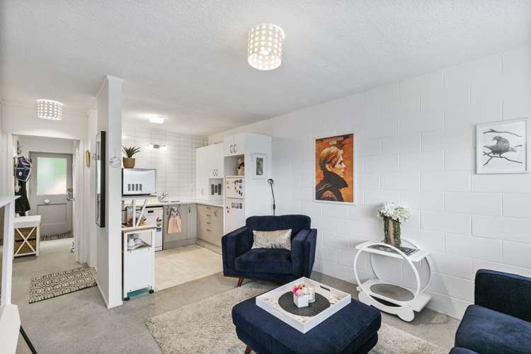 3/219 Grant Road Thorndon_13