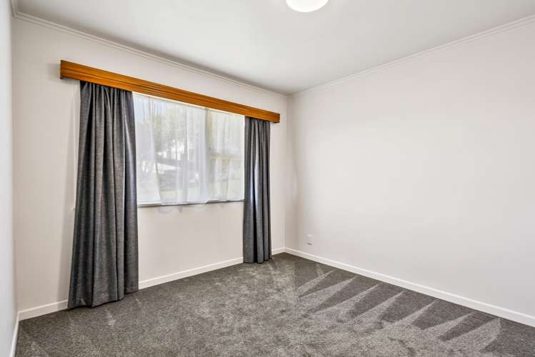 1/22 Raewyn Street Morningside_6