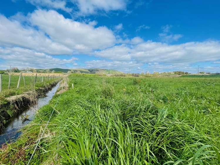 2221b State highway 2 Pukehina_5