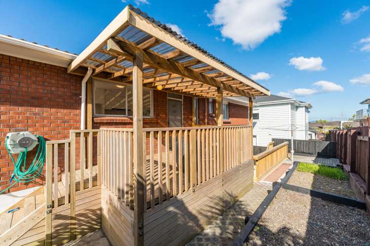 14 Waimumu Road Massey_17