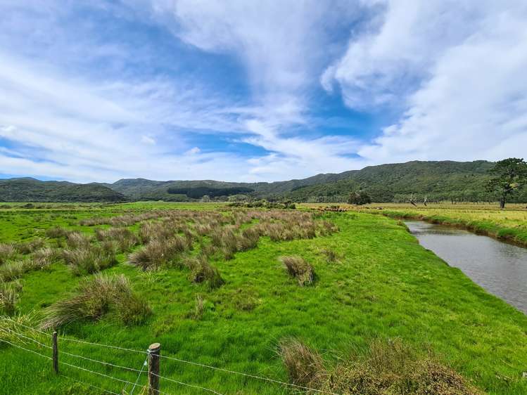 602 Port Charles Road Waikawau_12