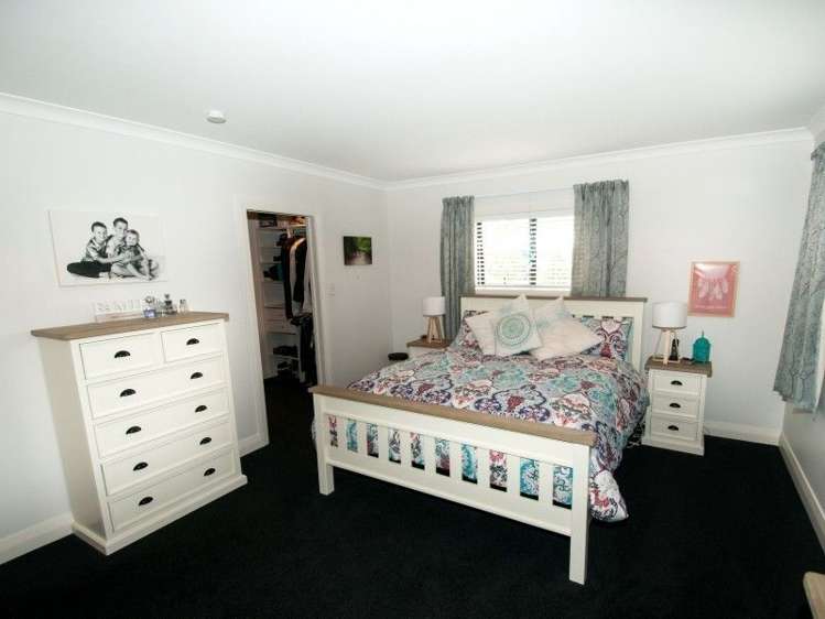 109 Bond Crescent Forrest Hill_9