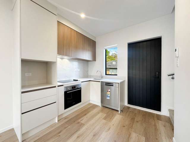 Sleek and Spacious- Home You’ve Been Waiting For