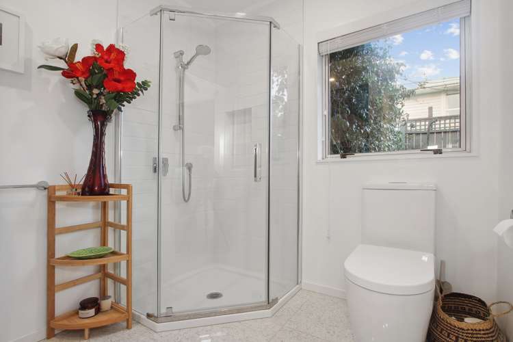 20a Thomas Avenue Te Atatu Peninsula_17