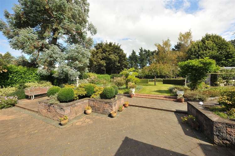 5597 West Coast Road Springfield_2