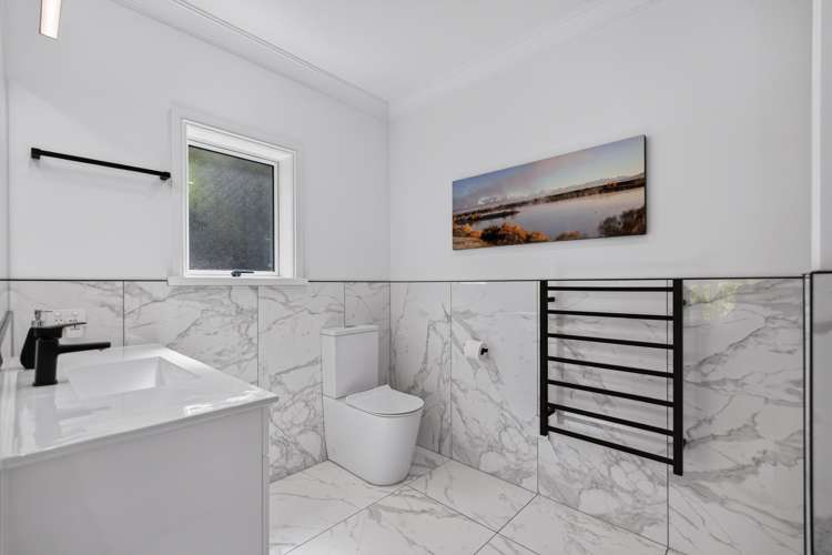 55 Kent Terrace Taradale_15