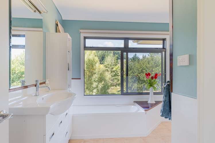 88 Ireland Road Waipawa_11