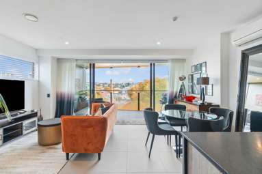 802/6 Dock Street_3