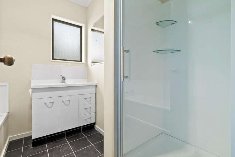 49 Kath Henry Lane Drury_13