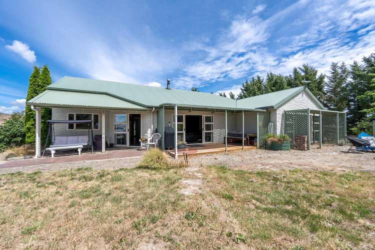 1981 Omakau-Chatto Creek Road_0