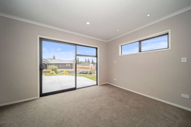 5 Oakmont Crescent Waiwhakaiho_12