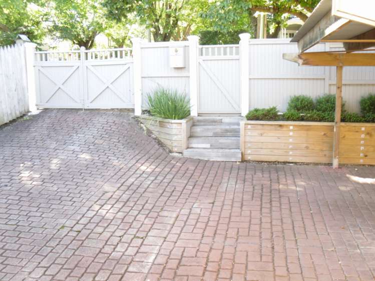 25 Inverary Ave Epsom_2