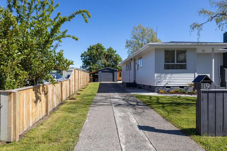19 Kippenberger Street Lansdowne_17