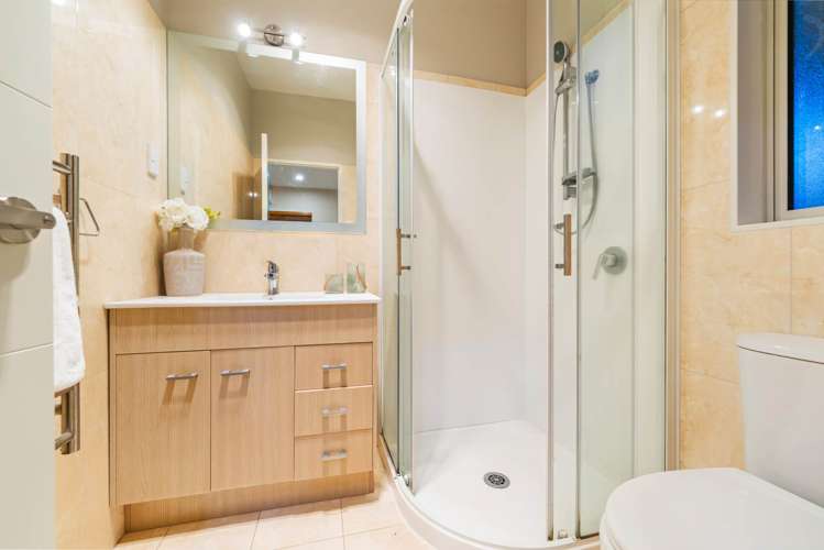 2 Jammen Drive Massey_13