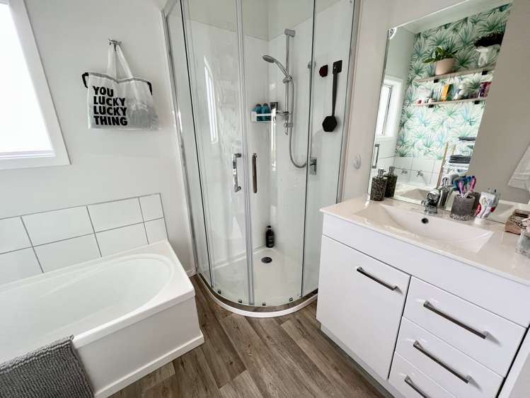 42 Lowe Street Avenal_10