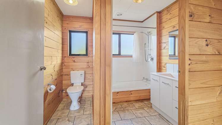 18a Whitworth Road Utuhina_9